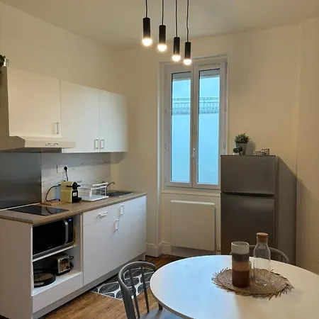 Le Sevigne - Proche Gare Apartment